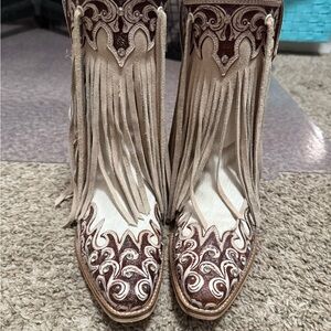 NWT Myra Brown Fringe Boots